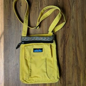 Kavu purse